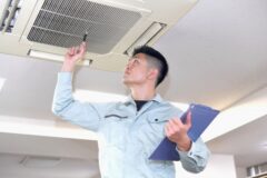 業務用エアコンの故障は修理か買い替え？費用と寿命を徹底比較！